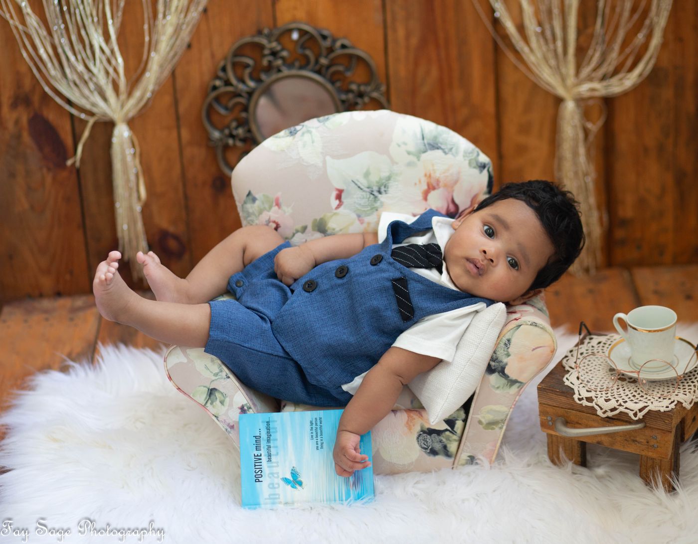 Baby milestone styled theme